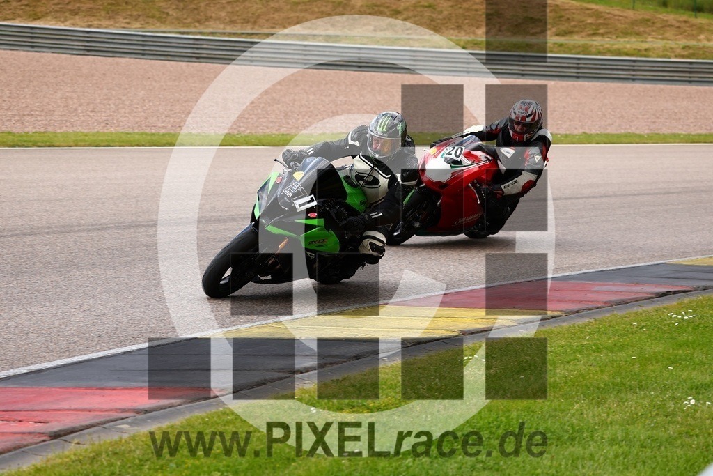 0020-20250526_03988 | Schöne Erinnerungen an spannende Momente - das festzuhalten ist unser Job. PIXELrace.de ist seit 2003 auf den Rennstrecken Europas unterwegs um die Action draußen beim Fahren und die wunderbare Stimmung imm Fahrerlager für euch einzufangen.