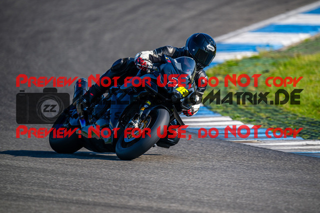 MaZZes_FotoMatrix_240520_6007705_1913 | ROT