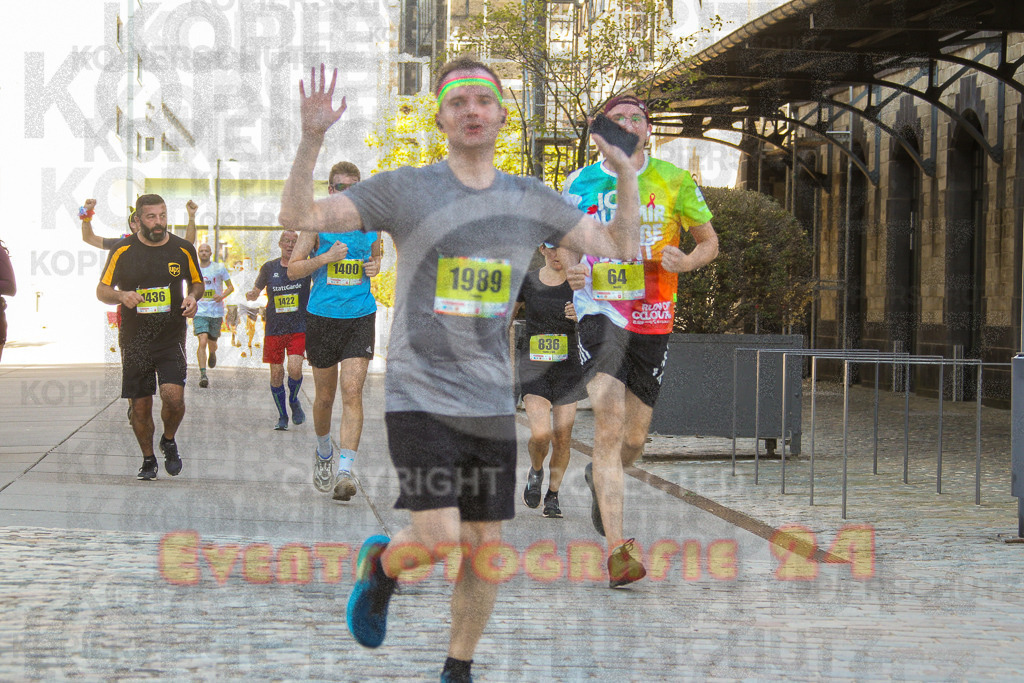 240921_1327_EV4_8271 | Sportfotografie im Rhein-Sieg Kreis, Köln, Bonn, NRW, Rheinland Pfalz, Hessen, etc. Unser Tätigkeitsfeld umfasst den Laufsport vom Volkslauf über den Marathon, Duathlon, Triathon bis zum Ultralauf wie Kölnpfad Ultra oder Schindertrail.
