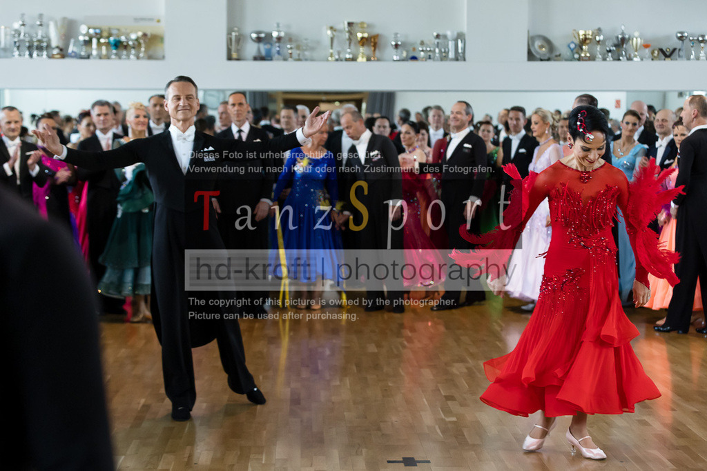 20240525_RL-Masters3-Std_5338 | Tanzsportbilder, Standardtanz, Lateintanz, WDSF, DTV, LTVB, dancecomp, goc, hessen tanzt, blaues band der spree, walzer, tango, wiener walzer, slowfox, quickstepp, samba, rumba, cha-cha-cha, paso doble. jive, hd-kroft photography, turniertanzsport