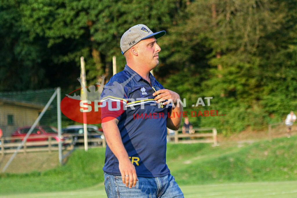 SK Maria Saal - DSG Ferlach 2-3, Unterliga Ost | Mario Woschitz (Trainer DSG Ferlach) SK Maria Saal - DSG Ferlach 2-3 am 22.08.2023 in Maria Saal
(Sportplatz), Austria, (Photo by Ernst Krawagner sport-fan.at) - Realisiert mit Pictrs.com