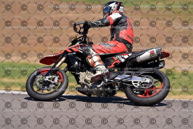 26bt04-1949 | markuskiefer.com - Realisiert mit Pictrs.com