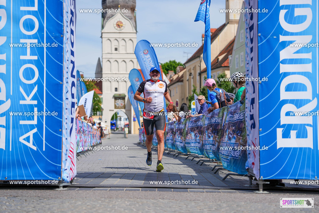 DSC05271 | Stadttriathlon Erding 2025. #yourpictrs #sportshot_your_pictrs @Sportshotphotography #stadttriathlonerding Copyright: www.sportshot.de