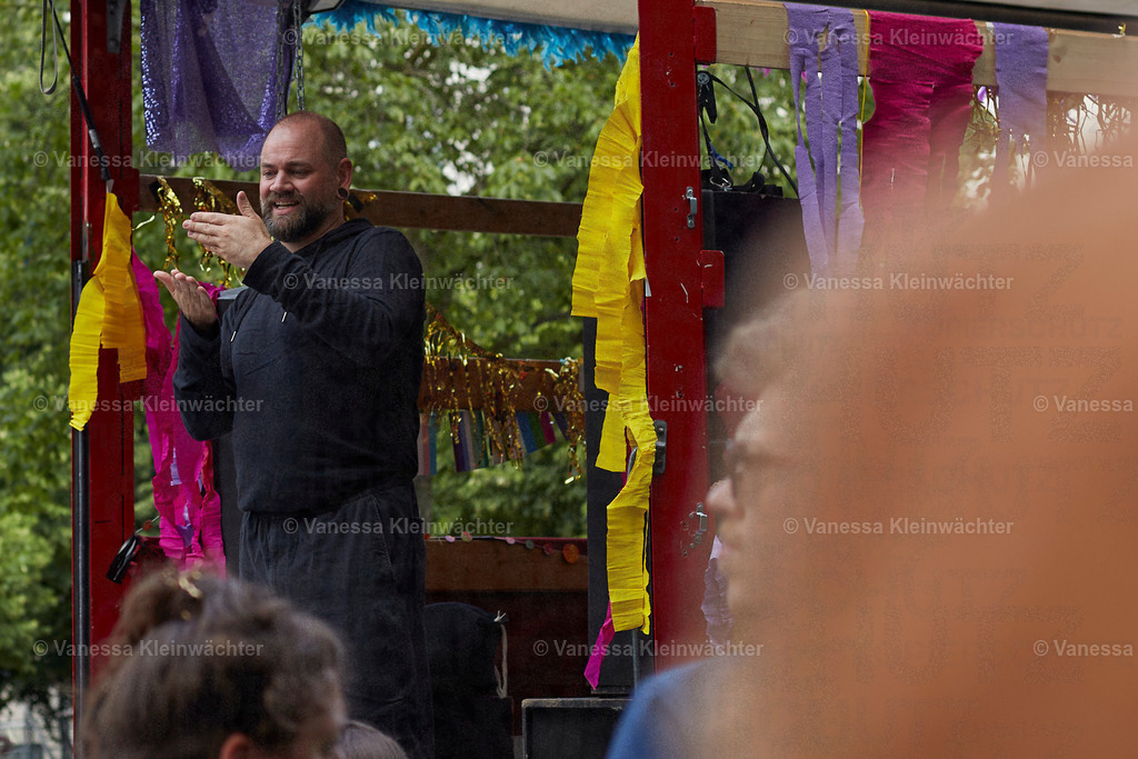 240713_VerruecktBehindertParade_01 | Vanessa Kleinwächter - Realisiert mit Pictrs.com