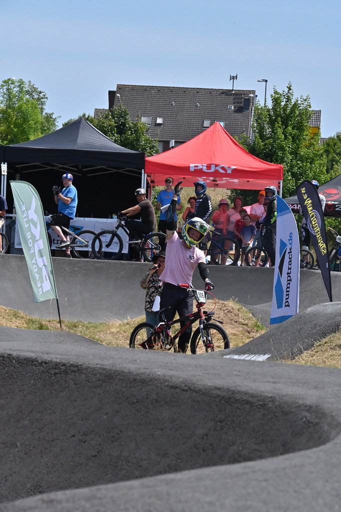 DSC_6807-cam-florian | German Pumptrack Series - Realisiert mit Pictrs.com