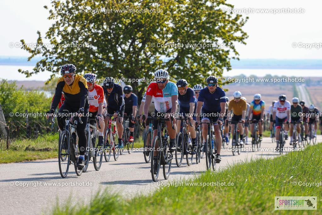 IMG_1857 | @sportshot_your_pictrs #yourpictures#roadtowm2029 #nrm #neusiedlerseeradmarathon #neusiedlersee #neusiedlerseetourismus #burgenland #mörbisch #nrm26 #burgenlandtourismus #voglundco #poweredbyburgenlandtourismus #radsport #rad #marathon #ucigranfondo #visitburgenland #ucigranfondoworldseries