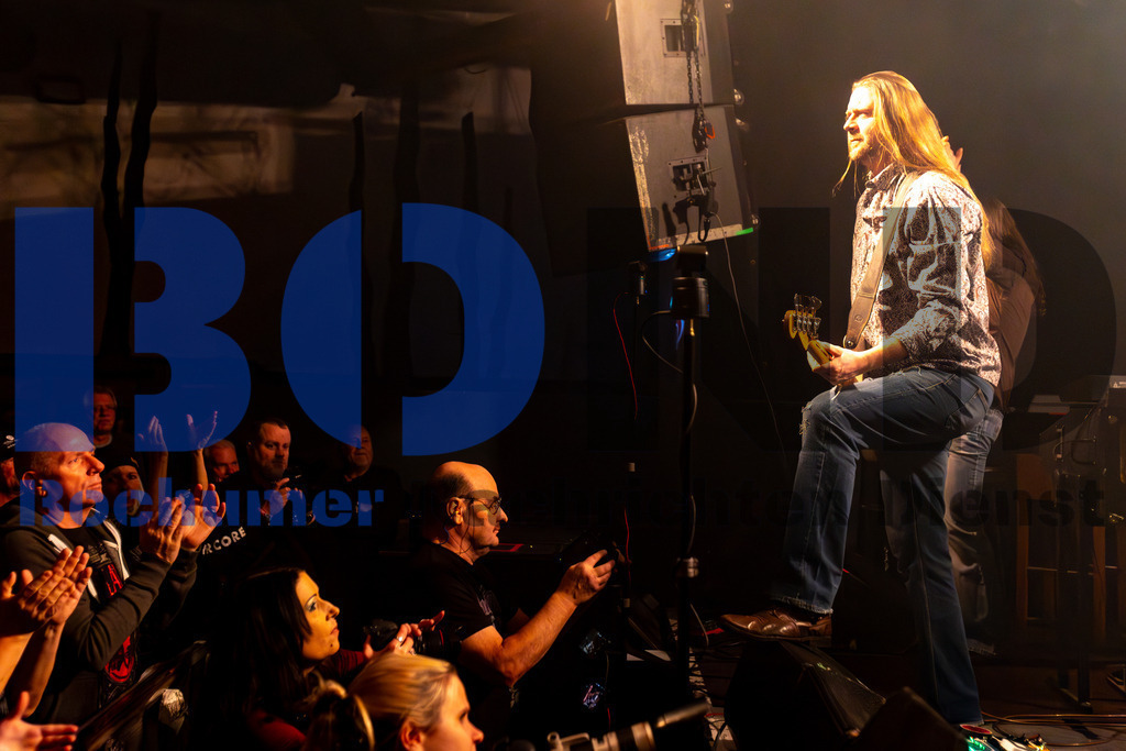 SES_NURPUR20250102-15 | bond - Realisiert mit Pictrs.com