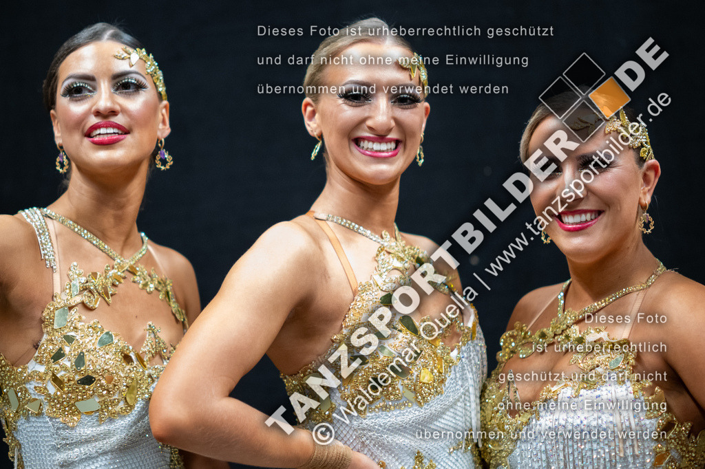 20250222-11915 | Hier finden Sie Tanz Bilder vom Latein und Standard Formationen tanzen. Sportbilder vom Tanzsport. Schöne Fotos und von Weltmeisterschaft, Europameisterschaft, Bundesliga, Regionalliga, Oberliga und Landesliga sowie von GOC Stuttgart, DanceComp, WM Bremen