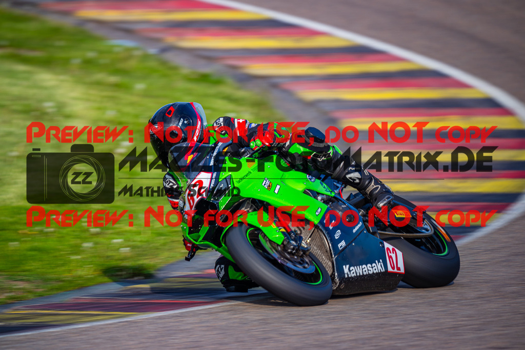 MaZZes_FotoMatrix_240504_6007705_6490 | STK1000