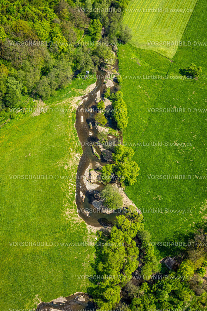 Marsberg240504091 | Luftbild, Fluss Diemel, Wiesen und Bäume, Hochsitz, Giershagen, Marsberg, Sauerland, Nordrhein-Westfalen, Deutschland