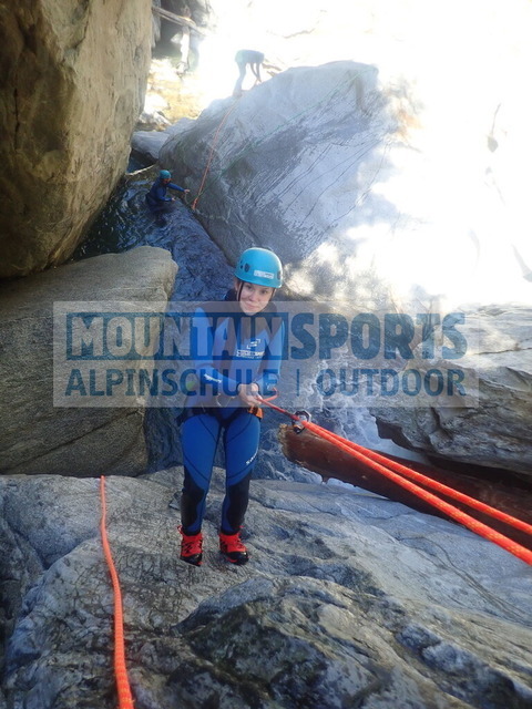 P1010029 | Bestelle die Bilder deines Berg- oder Wasser-Abenteuers mit Mountain Sports bequem von zu Hause aus direkt über unseren Online Fotoshop von pictrs.com. - Realisiert mit Pictrs.com