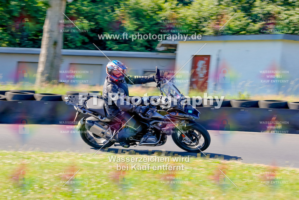 _MOT8954 | Hier findet Ihr Bilder von Touristenfahrten auf der Nürburgring Nordschleife oder von anderen Veranstaltungen die ich besucht habe. Viel Spass beim Durch Schauen 