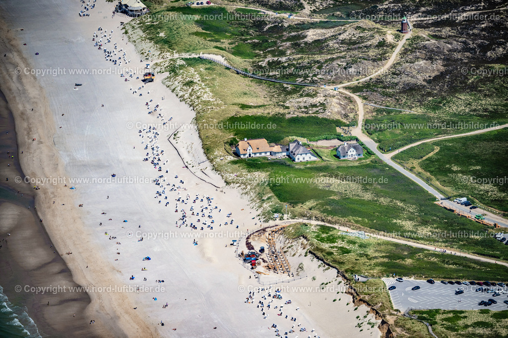 Sylt_Kampen_Strand_ELS_0880210625 | KAMPEN (SYLT) 21.06.2025 Sandstrand- Landschaft entlang des Küsten- Verlaufes mit Strandtreppe Baustelle in Kampen (Sylt) auf der Insel Sylt im Bundesland Schleswig-Holstein, Deutschland. // Sandy beach landscape along the coast with beach stairs construction site in Kampen (Sylt) on the island of Sylt in the federal state of Schleswig-Holstein, Germany. Foto: Martin Elsen