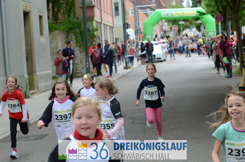 AOK Junior Cup 400m | 3Königslauf 2022 AOK Junior Cup 400m - Realisiert mit Pictrs.com