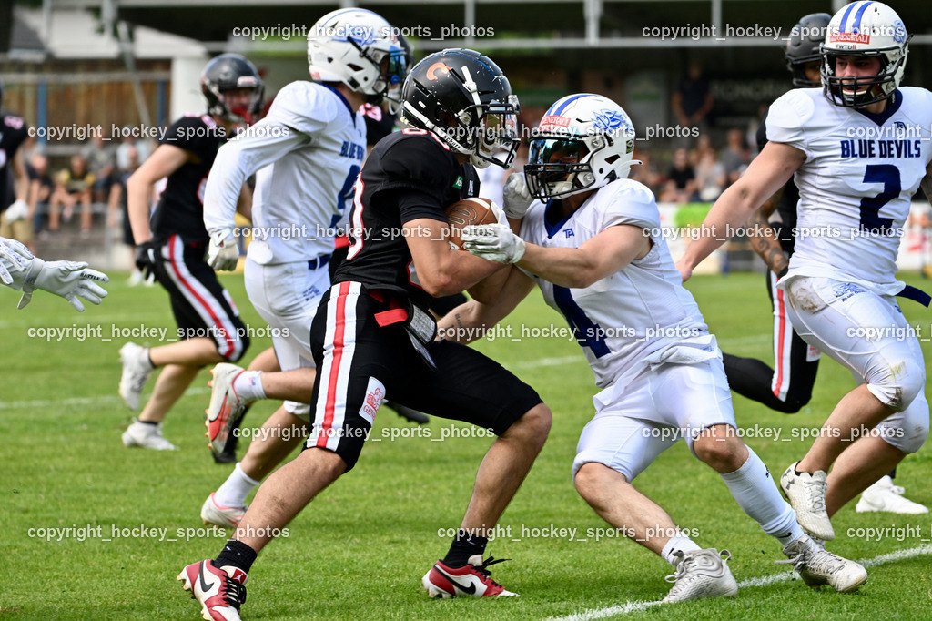 Carinthian Lions vs. Cineplexx Blue Devils | #80 Pacella Alessandro Carinthian Lion, Carinthian Lions vs. Cineplexx Blue Devils, Carinthian Lions vs. Cineplexx Blue Devils am 09.06.2025 in Klagenfurt (ASV Sportplatz), Austria, (Photo by Bernd Stefan)