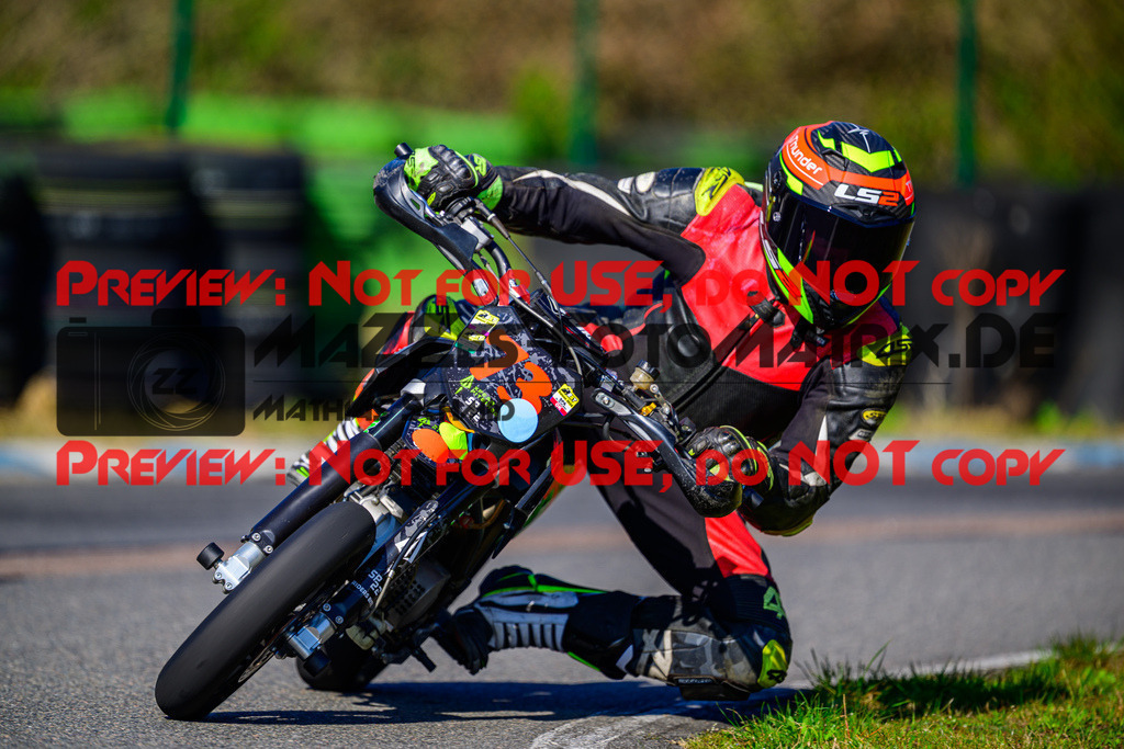 MaZZes_Fotomatrix_20250328_6007705_8058 | Fotograf Mathias Schmid
Sportfotograf,
Eventfotograf,
Hochzeitsfotograf,
Portraitfotograf