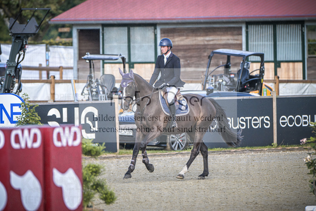 DOS_7927 | Entdecke hochwertige Reitturnierfotos von Foto Oger. Professionell, emotional und authentisch – jetzt Lieblingsmomente im Shop bestellen.Deutschlandweite Turnierfotografie. - Realisiert mit Pictrs.com