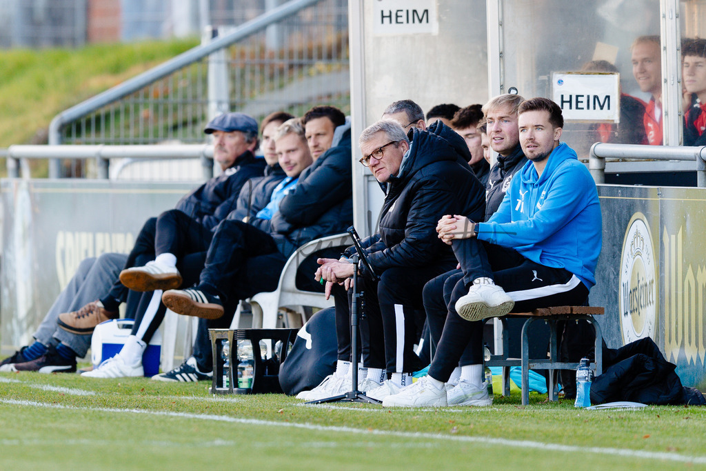 Oberliga Westfalen, Saison 2025/26, 13. Spieltag: 1. FC Gievenbeck - Türkspor Dortmund 2000 | Münster, 02.11.2025: Oberliga Westfalen, 13. Spieltag, 1. FC Gievenbeck empfängt Türkspor Dortmund 2000 im Sportpark Gievenbeck in Münster. Foto: sportfotografie.ms | Markus Paletta - Realisiert mit Pictrs.com