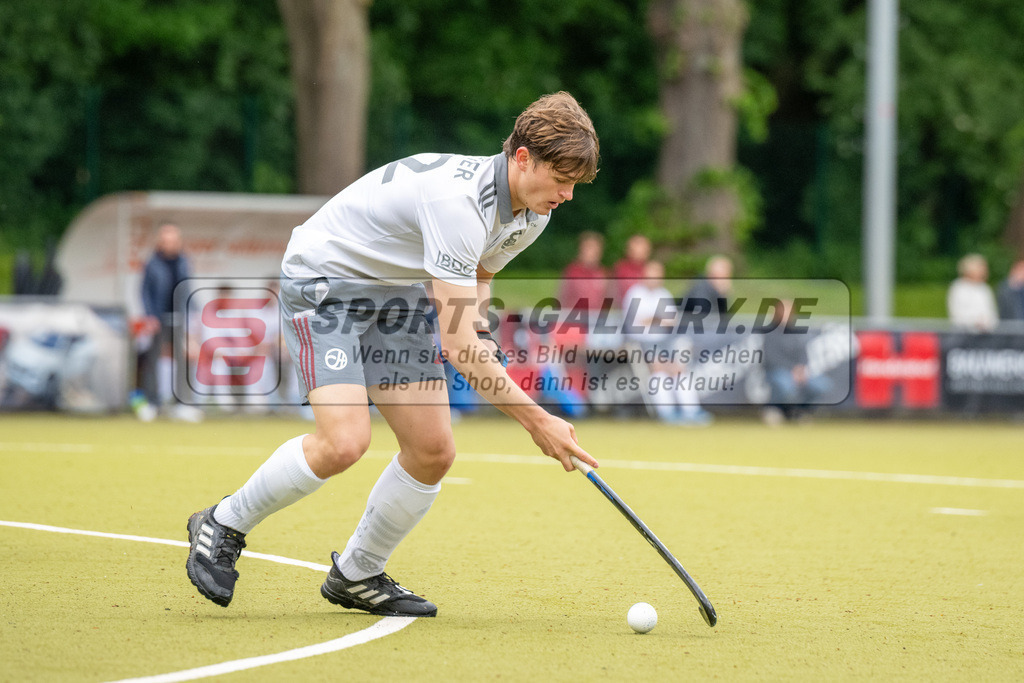 SFE_20250504_0105 | Köln, Deutschland, 04.05.2025:  Hockey 1. Bundesliga Herren Rot-Weiss Köln - Münchener SC im KTHC Stadion Rot-Weiss Köln Tennis and Hockey Club am 04.05.2025 in Köln, Deutschland. (Foto von Stephan Fehrmann)Köln, Germany, 04.05.2025: Hockey 1. Bundesliga Herren Rot-Weiss Köln - Münchener SC in KTHC Stadion Rot-Weiss Köln Tennis and Hockey Club at 04.05.2025 in Köln, Deutschland. (Foto from Stephan Fehrmann)
