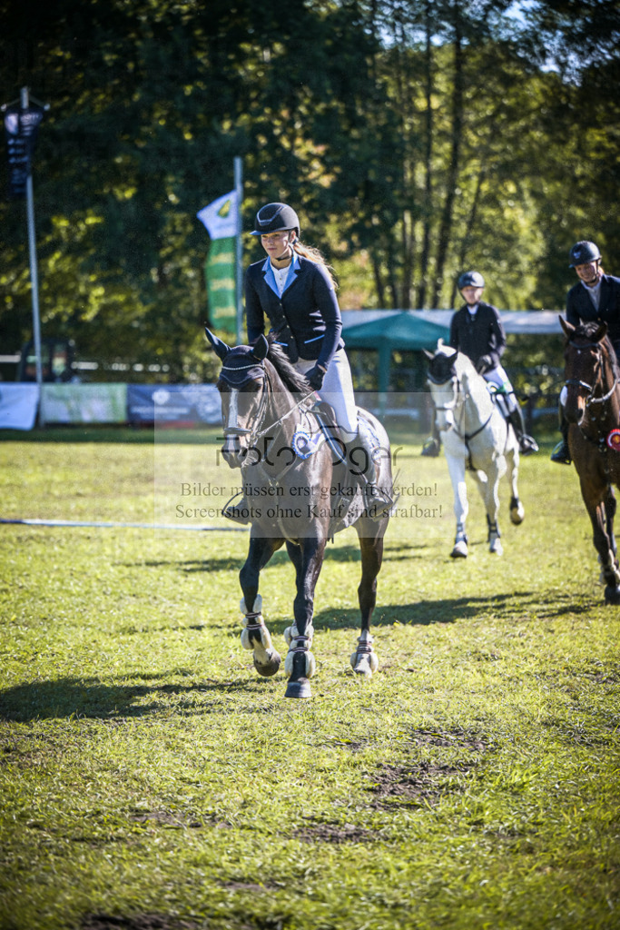 DOS_0126 | Entdecke hochwertige Reitturnierfotos von Foto Oger. Professionell, emotional und authentisch – jetzt Lieblingsmomente im Shop bestellen.Deutschlandweite Turnierfotografie. - Realisiert mit Pictrs.com