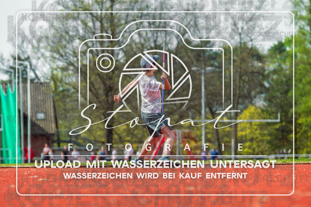 KMHK-1012 | Linus Groffmann (TV Jahn Schneverdingen (NI)) bei den Kreismeisterschaften Leichtathletik-Wurf Heidekreis 2026 im Boehmewaldstadion, Soltau (Simon Paul Stopat) - Realisiert mit Pictrs.com