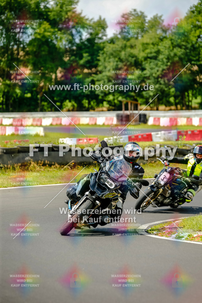 VBK-4878 | Hier findet Ihr Bilder von Touristenfahrten auf der Nürburgring Nordschleife oder von anderen Veranstaltungen die ich besucht habe. Viel Spass beim Durch Schauen 