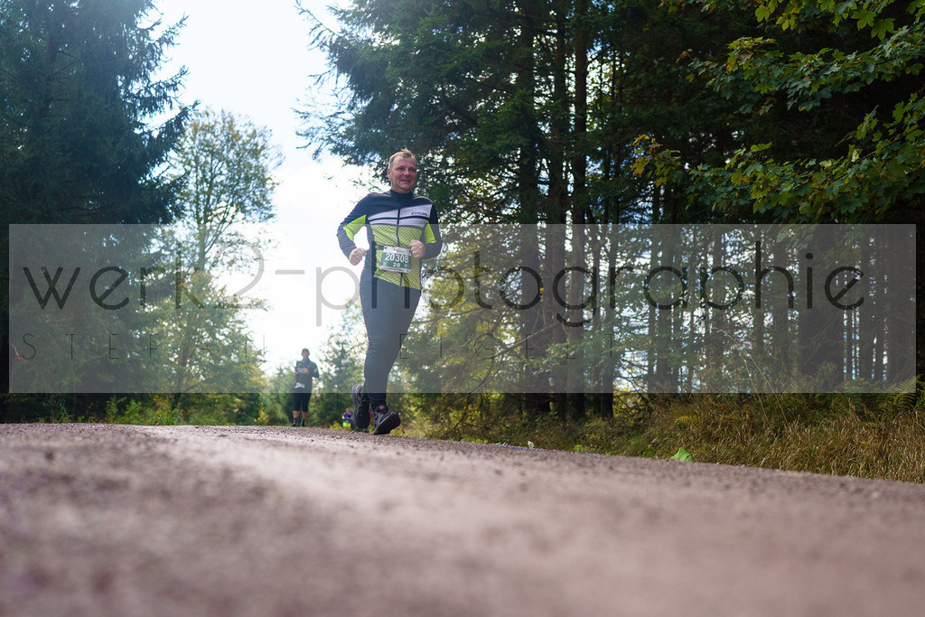 Herbstlauf 2024 | Rennsteig-Herbstlauf von Neuhaus am Rennweg nach Masserberg am 6. Oktober 2024