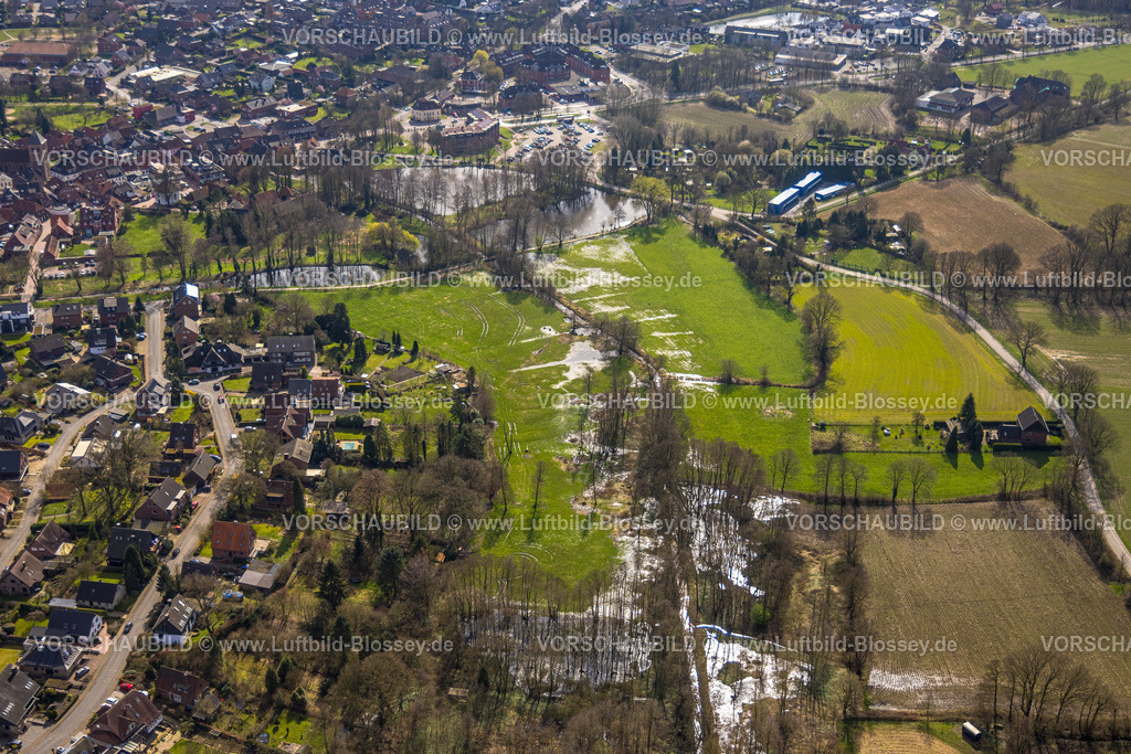 Schermbeck240310317 | Luftbild, Überschwemmung Wiesengelände am Mühlenbach bis Unterer Mühlenteich und zum Rathaus, Schermbeck, Nordrhein-Westfalen, Deutschland