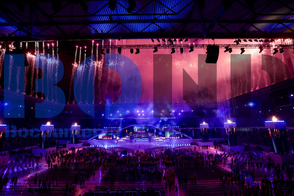 SES_TTGOPC20250716-209 | bond - Realisiert mit Pictrs.com