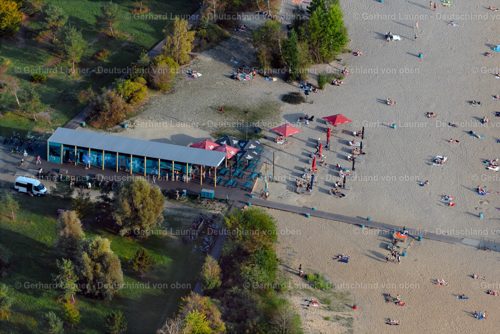 4040627 | BRAUNSBEDRA 08.09.2021 Rekultivierung der ehemaligen Tagebau - Fläche an den Uferbereichen des Sees " Geiseltalsee " in Braunsbedra im Bundesland Sachsen-Anhalt, Deutschland. // Open pit re cultivation on the shores of the lake " Geiseltalsee " in Braunsbedra in the state Saxony-Anhalt, Germany. Foto: Gerhard Launer
