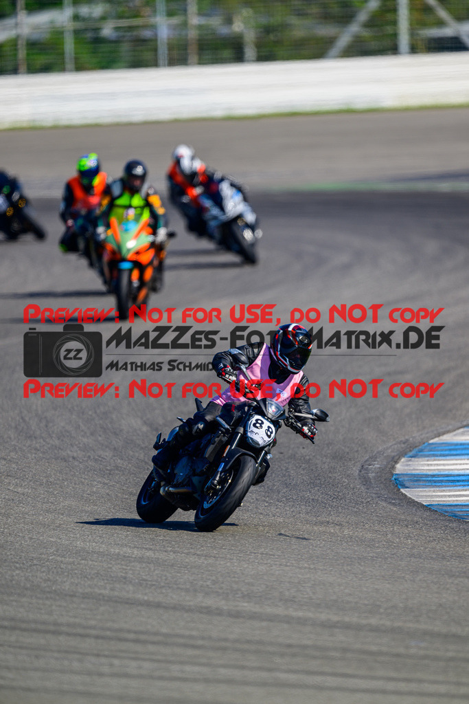 MaZZes_FotoMatrix_240520_6007705_3512 | INST