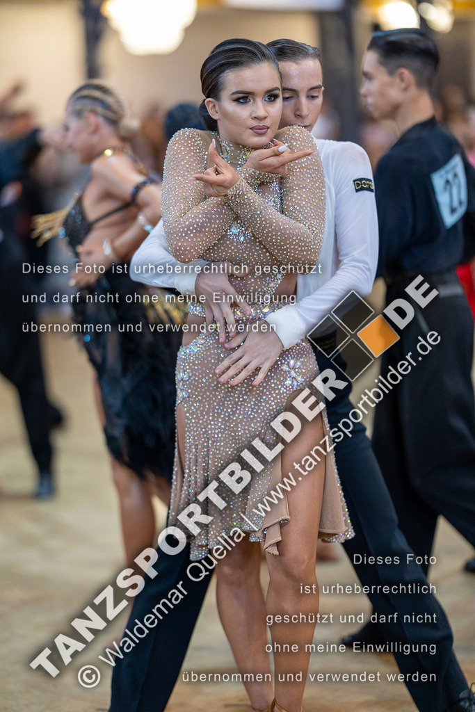 20230812-01528 | Hier finden Sie Tanz Bilder vom Latein und Standard Formationen tanzen. Sportbilder vom Tanzsport. Schöne Fotos und von Weltmeisterschaft, Europameisterschaft, Bundesliga, Regionalliga, Oberliga und Landesliga sowie von GOC Stuttgart, DanceComp, WM Bremen
