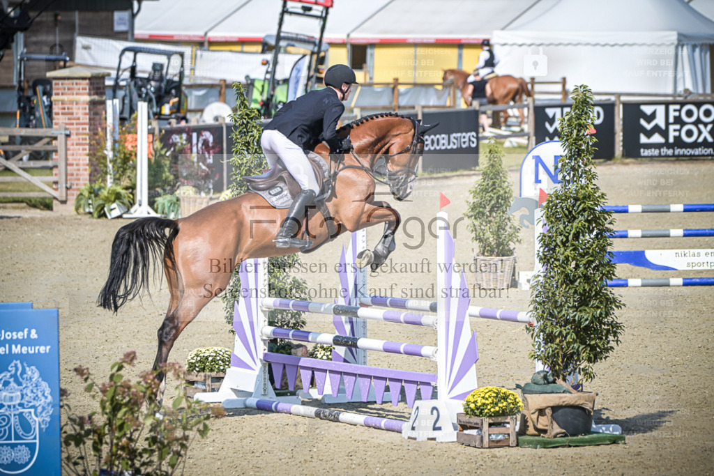 DOS_1714 | Entdecke hochwertige Reitturnierfotos von Foto Oger. Professionell, emotional und authentisch – jetzt Lieblingsmomente im Shop bestellen. - Realisiert mit Pictrs.com