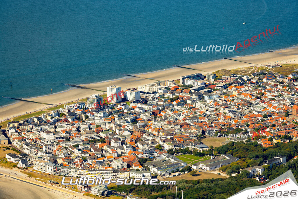 Aktuelles Luftbild von  Norderney - Die Luftaufnahme wurde 2022 mittels UL-Flugzeug erstellt ( keine Drohne ) - hochauflösende Kamera-Systeme von  Canon -Beste Qualität - Für grossformatige Ausdrucke geeignet. Die Geschenkidee !