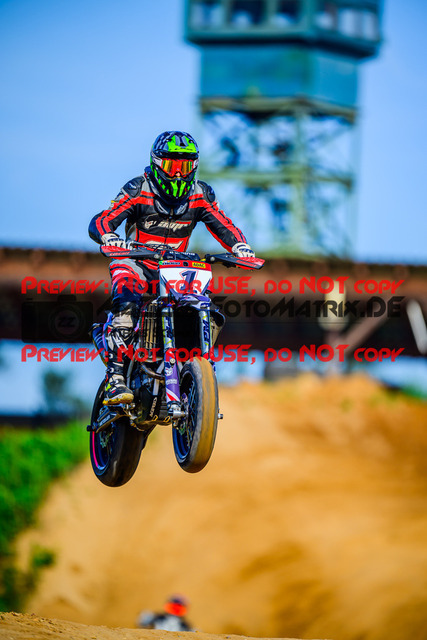 MaZZes_FotoMatrix_240511_6007705_9511 | UE40