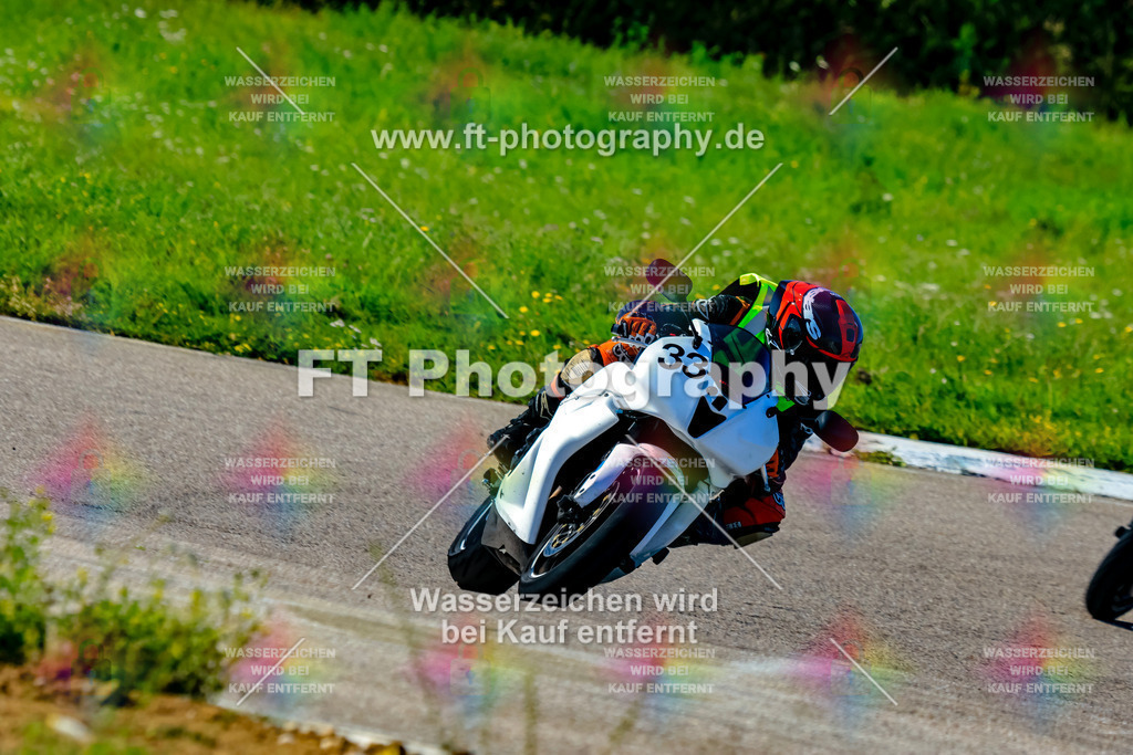 033-2290 | Hier findet Ihr Bilder von Touristenfahrten auf der Nürburgring Nordschleife oder von anderen Veranstaltungen die ich besucht habe. Viel Spass beim Durch Schauen 
