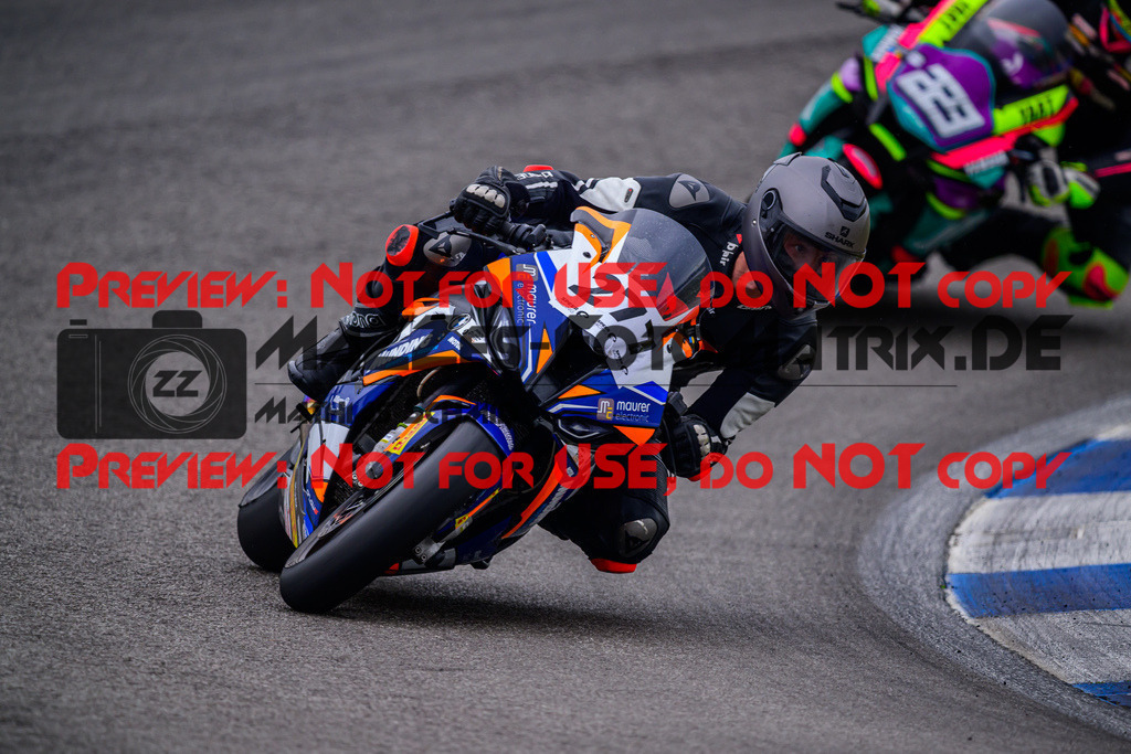 MaZZes_Fotomatrix_20250421_6007705_7547 | WEISS