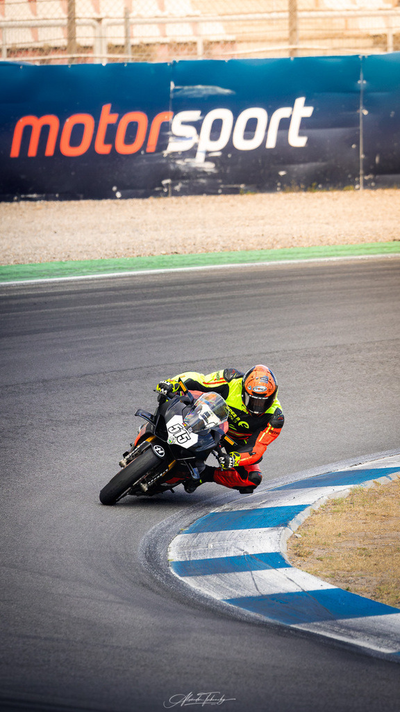 Ducati Trackday Hockenheimring 2026 | Entdecken Sie die faszinierende Welt von Alexander Tschuncky Arts: Kreative Fotografie, atemberaubende Automobilkunst und hochwertiger Bilderdruck. Lassen Sie sich inspirieren! - Realisiert mit Pictrs.com
