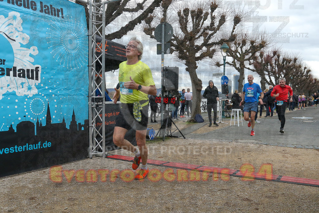 221231_1158_EV9_5118 | Sportfotografie im Rhein-Sieg Kreis, Köln, Bonn, NRW, Rheinland Pfalz, Hessen, etc. Unser Tätigkeitsfeld umfasst den Laufsport vom Volkslauf über den Marathon, Duathlon, Triathon bis zum Ultralauf wie Kölnpfad Ultra oder Schindertrail.