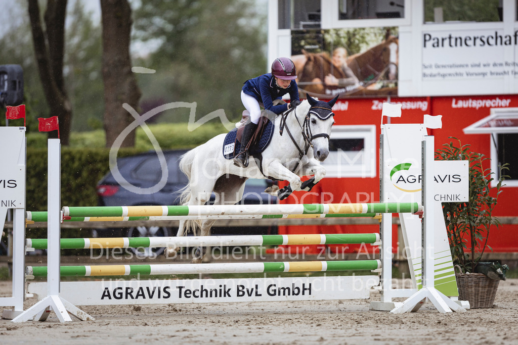 240504_PonyTrophy-280 | Deine schönsten Turniermomente als professionelle Fotos! Entdecke hochwertige Pferdesport-Fotografie im Online-Shop. Jetzt Fotos finden & bestellen!