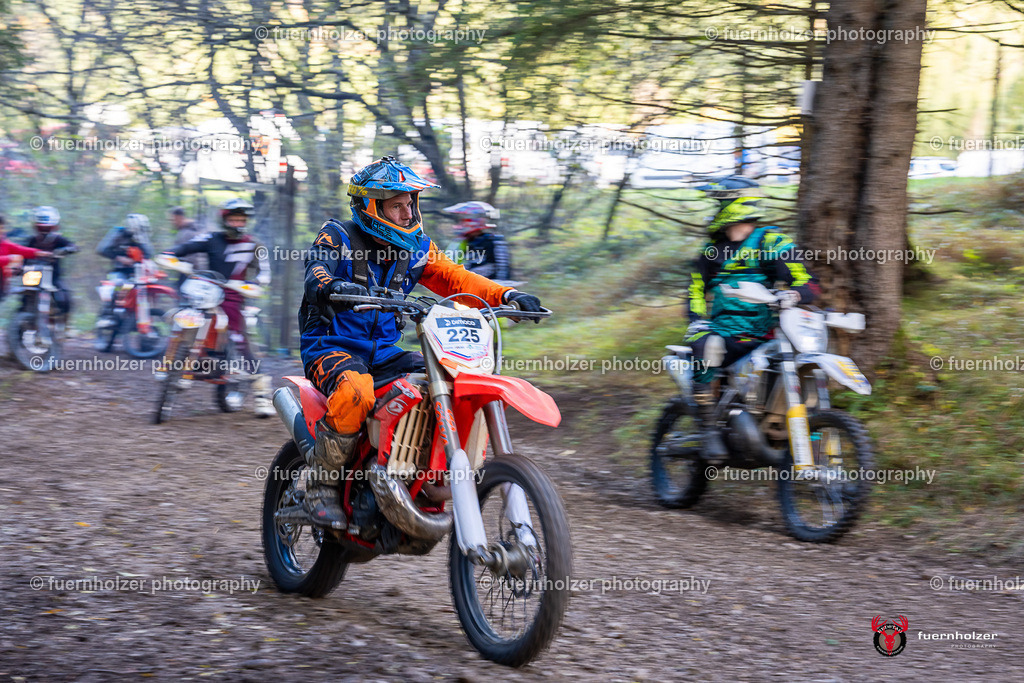 fuernholzer_251026-C1-171 | Fotografische Impressionen von der Red Stag Enduro Extreme by fuernholzer-photography.com. Endurosport in Österreich fotografisch festgehalten von fuernholzer. Auftragsfotografie für Private, Gewerbefotos und Industriefotografie. Eventfotografie, Sportfotografie und Motorsportfotografie. Anbieter von Fotoworkshops, Fototraining, fotografischen Vorträgen und Fotoseminaren.