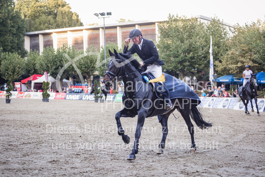 230910_OWLCh_Sparkasse-849 | Deine schönsten Turniermomente als professionelle Fotos! Entdecke hochwertige Pferdesport-Fotografie im Online-Shop. Jetzt Fotos finden & bestellen!