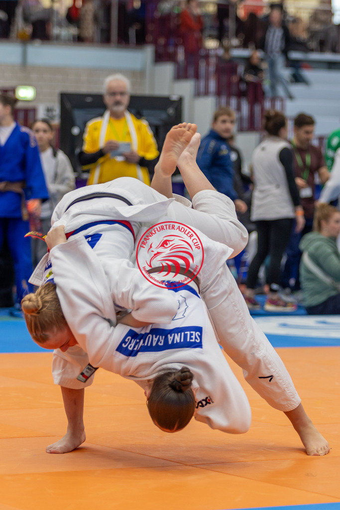 Internationaler Adler Cup 2024 | Foto vom Internationalen Adler Cup Judo Turnier im Sport- und Freizeitzentrum Kalbach im Oktober 2024 - Realisiert mit Pictrs.com