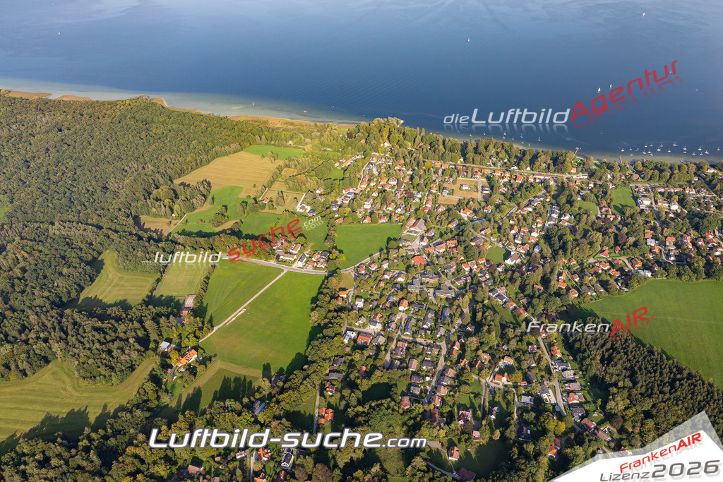 Aktuelles Luftbild von Riederau  - Die Luftaufnahme wurde 2020 mittels UL-Flugzeug erstellt ( keine Drohne ) - hochauflösende Kamera-Systeme von  Canon -Beste Qualität - Für grossformatige Ausdrucke geeignet. Die Geschenkidee !
