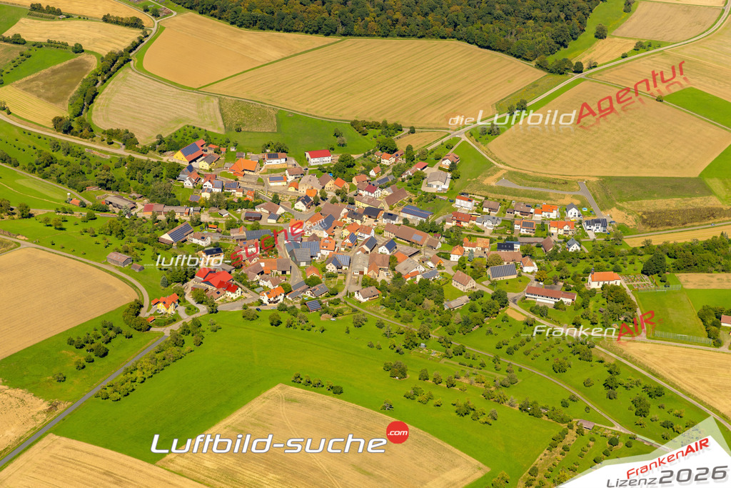 Das Luftbild zeigt : Rot Bad Mergentheim - Die Luftaufnahme wurde 2023 vom UL-Flugzeug aus erstellt ( keine Drohne ) - Hochauflösende Luftaufnahme - Für grossformatige Ausdrucke geeignet. Die Geschenkidee !Mit Lizenz und Bildrechte bestellbar