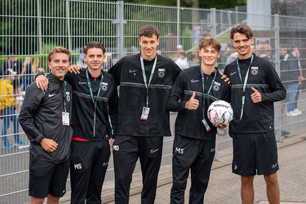 SG Sonnenhof Großaspach vs. Arminia Bielefeld, Fussball, DFB-Pokal, 1. Runde, 22.08.2026 | Balljungs,SG Sonnenhof Großaspach vs. Arminia Bielefeld, Fussball, DFB-Pokal, 1. Runde, 22.08.2026,DFB regulations prohibit any use of photographs as image sequences and/or quasi-video