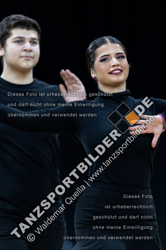20240310-01145 | Hier finden Sie Tanz Bilder vom Latein und Standard Formationen tanzen. Sportbilder vom Tanzsport. Schöne Fotos und von Weltmeisterschaft, Europameisterschaft, Bundesliga, Regionalliga, Oberliga und Landesliga sowie von GOC Stuttgart, DanceComp, WM Bremen