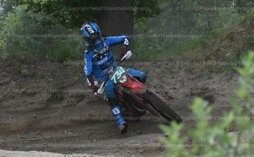 DSC_0223 (2) | Sportfotografie , Motorsport, Motoross, Reitsport, Mointainbike, Enduro,
Landschaft , Outdoor, Eventfotografie, Landschaft, Bilder online bestellen - Realisiert mit Pictrs.com