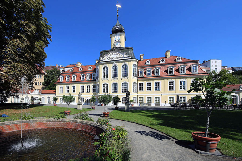 Bildlexikon Leipzig - Gohliser Schlösschen | Das Team hinter BILDLEXIKON LEIPZIG bündelt historische wie aktuelle Informationen über die Stadt Leipzig in Text und Bild auf einer Plattform und stellt diese der interessierten Öffentlichkeit zur Verfügung.