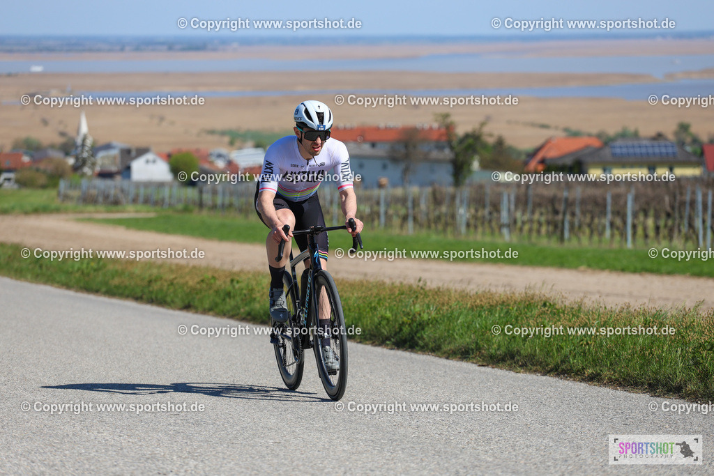IMG_9718 | @sportshot_your_pictrs #yourpictures#roadtowm2029 #nrm #neusiedlerseeradmarathon #neusiedlersee #neusiedlerseetourismus #burgenland #mörbisch #nrm26 #burgenlandtourismus #voglundco #poweredbyburgenlandtourismus #radsport #rad #marathon #ucigranfondo #visitburgenland #ucigranfondoworldseries